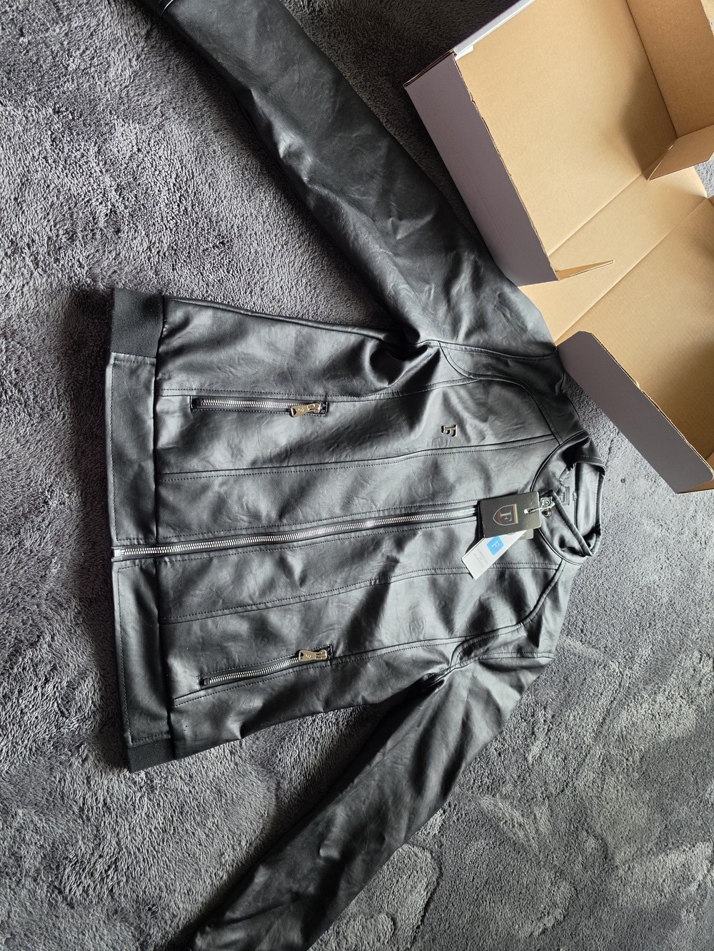 Men's Black Faux Leather Bomber Jacket with Zip Pockets - Unbranded